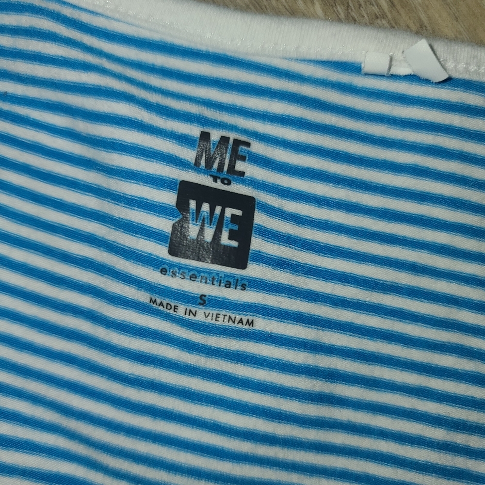 Basic Striped Croptee - Picture 2 of 3
